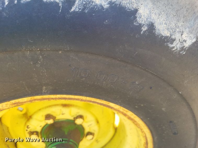 image for item DR4833 1974 John Deere  4230 tractor