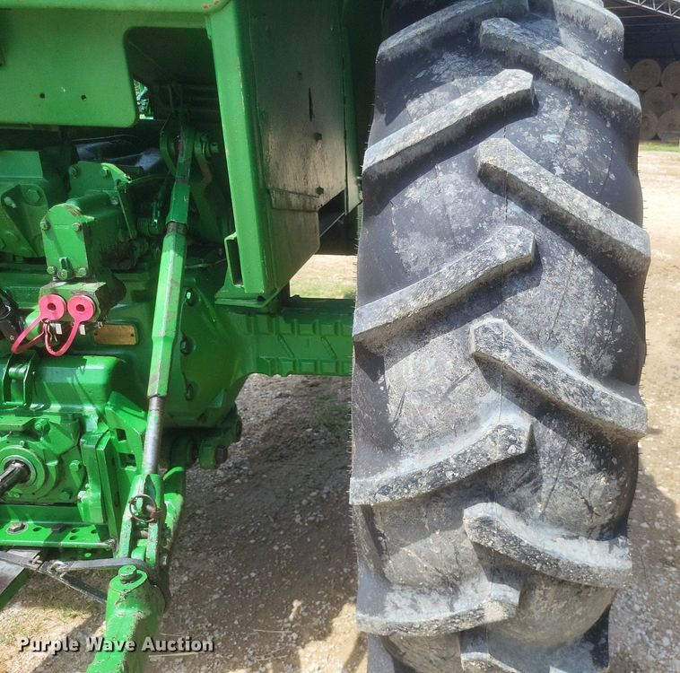 image for item DR4833 1974 John Deere  4230 tractor