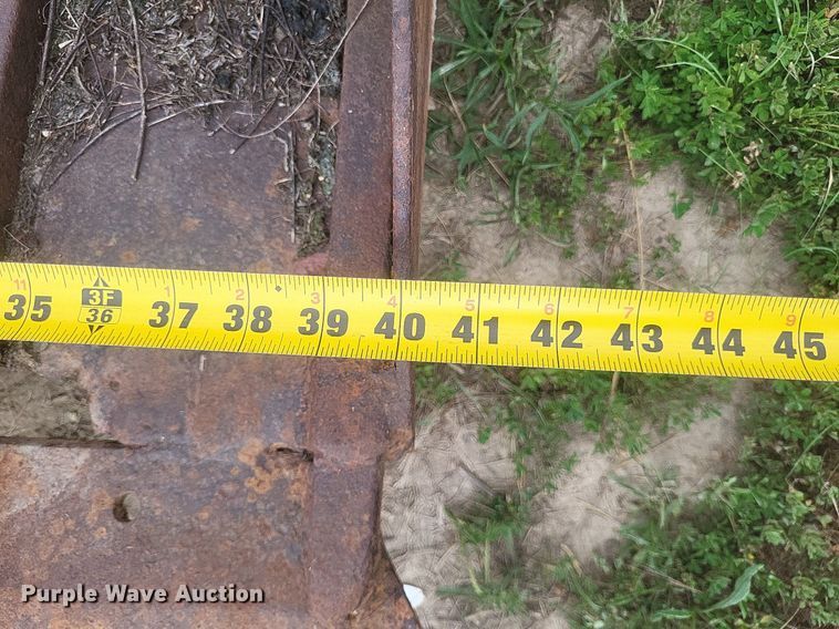 image for item DR4845 Loader 