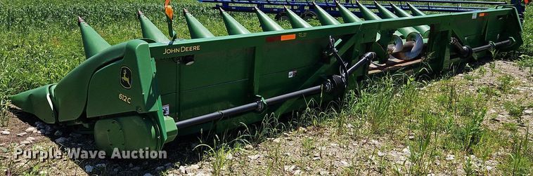 image for item DR8637 2009 John Deere 612C corn head
