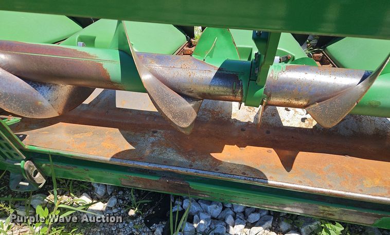 image for item DR8637 2009 John Deere 612C corn head