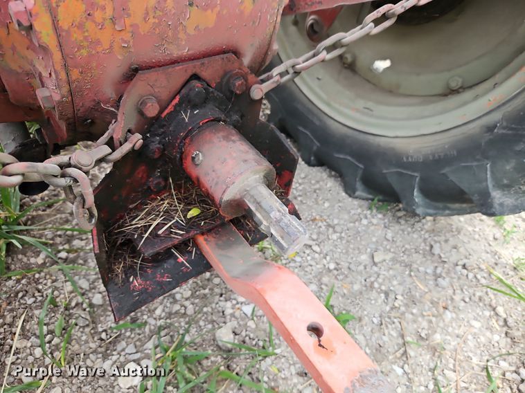 image for item DR8673 Ford tractor