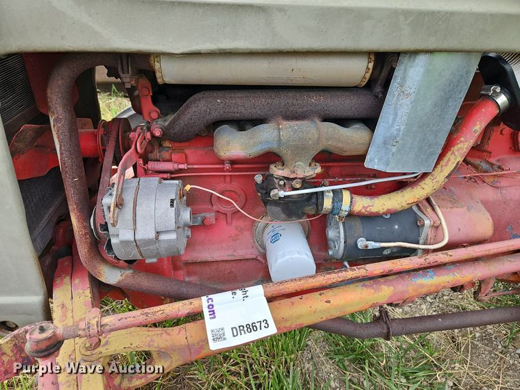 image for item DR8673 Ford tractor