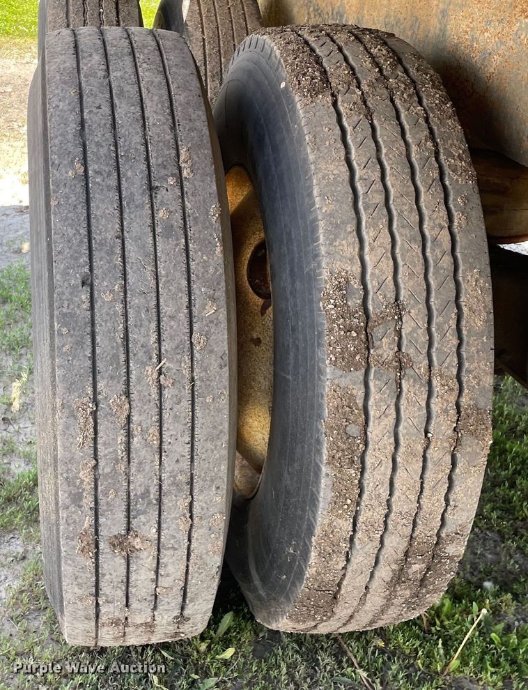 image for item DS5508 1995 ESMC walking floor trailer