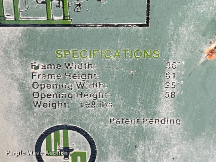 image for item DX0692 Wadler  Automatic Model 103 livestock squeeze chute