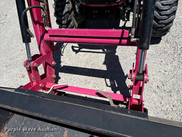 image for item DX0734 2012 Mahindra 5010 tractor