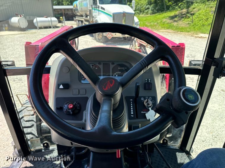 image for item DX0734 2012 Mahindra 5010 tractor