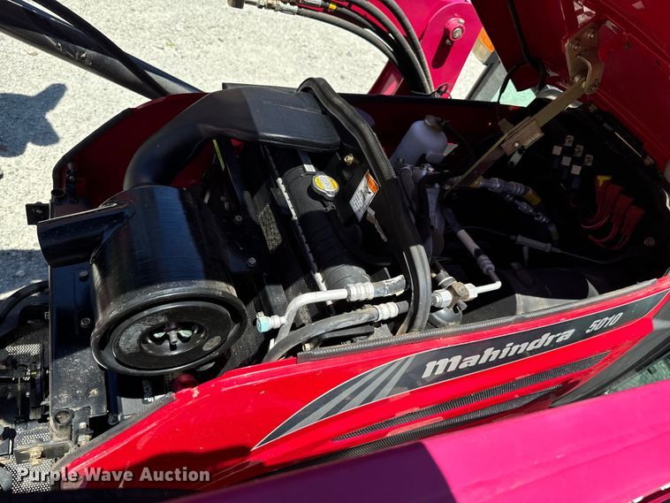 image for item DX0734 2012 Mahindra 5010 tractor