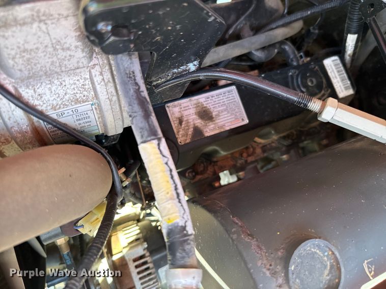 image for item DX0734 2012 Mahindra 5010 tractor