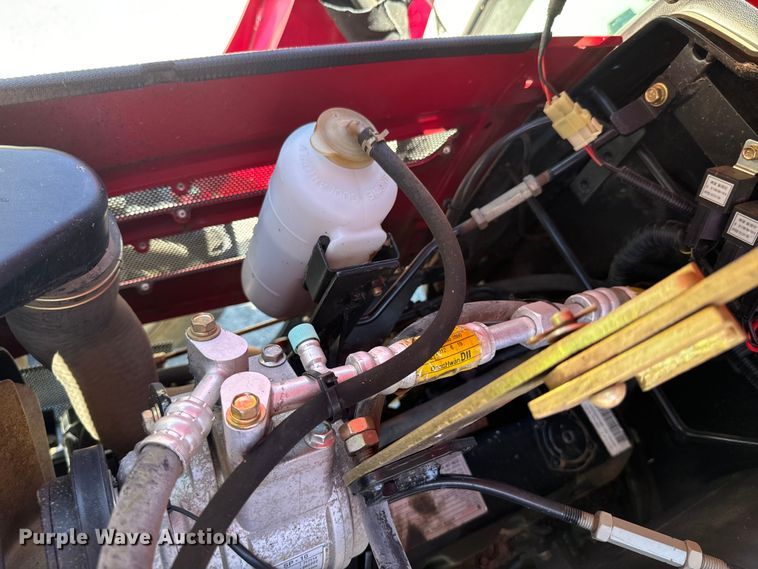 image for item DX0734 2012 Mahindra 5010 tractor