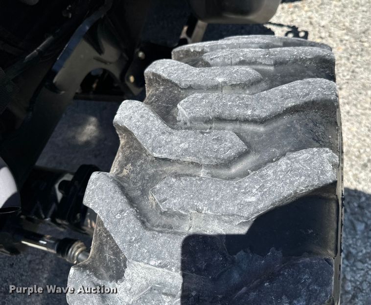 image for item DX0734 2012 Mahindra 5010 tractor