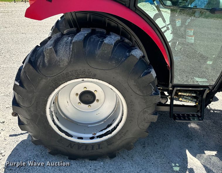 image for item DX0734 2012 Mahindra 5010 tractor