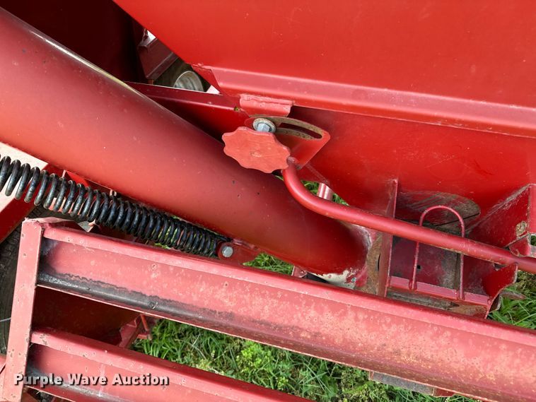 image for item DX0771 Feed Train 6000A seed tender