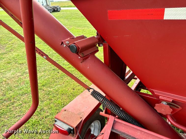 image for item DX0771 Feed Train 6000A seed tender