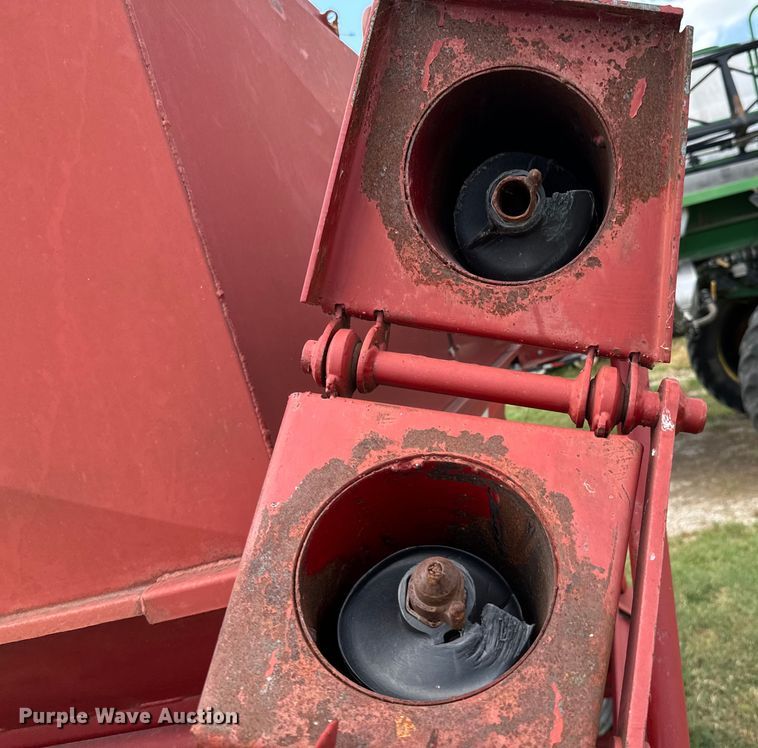 image for item DX0771 Feed Train 6000A seed tender