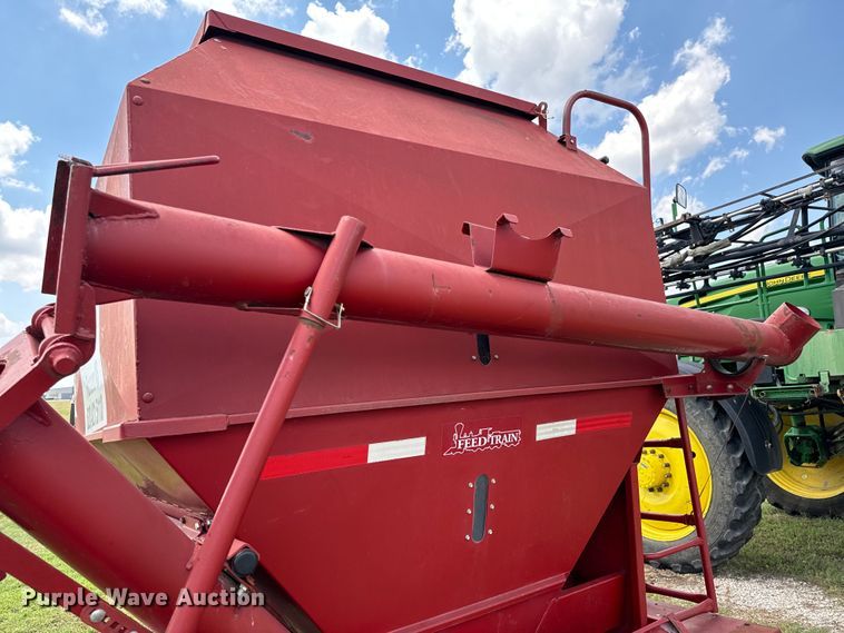 image for item DX0771 Feed Train 6000A seed tender