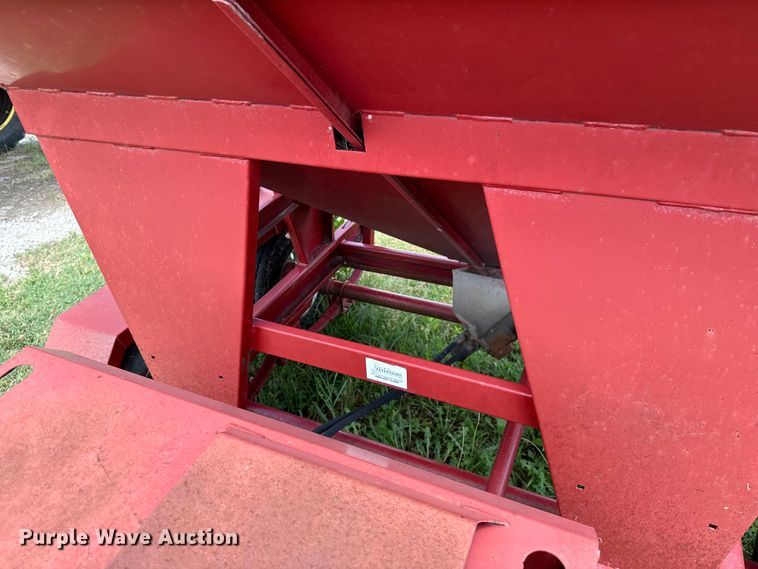 image for item DX0771 Feed Train 6000A seed tender