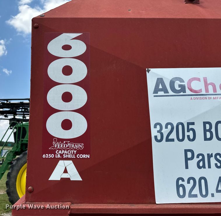 image for item DX0771 Feed Train 6000A seed tender