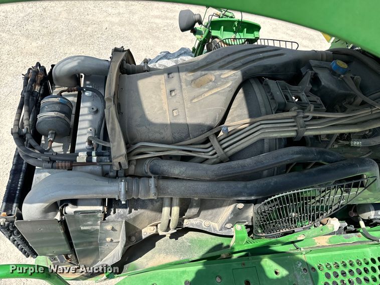image for item DX0772 2009 John Deere 4830 sprayer