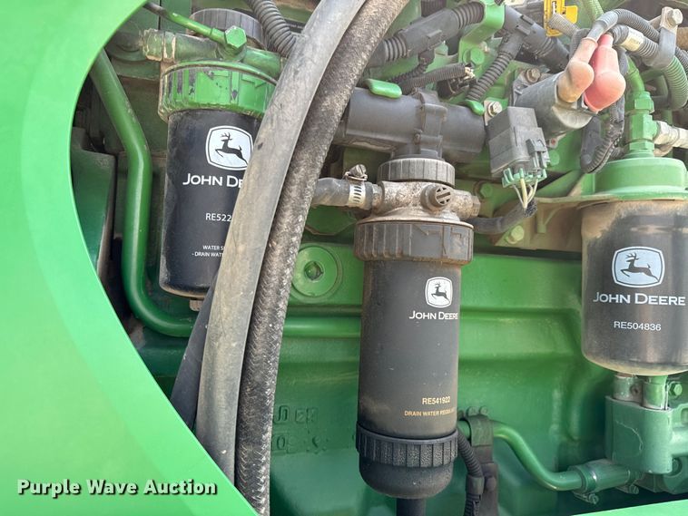 image for item DX0772 2009 John Deere 4830 sprayer