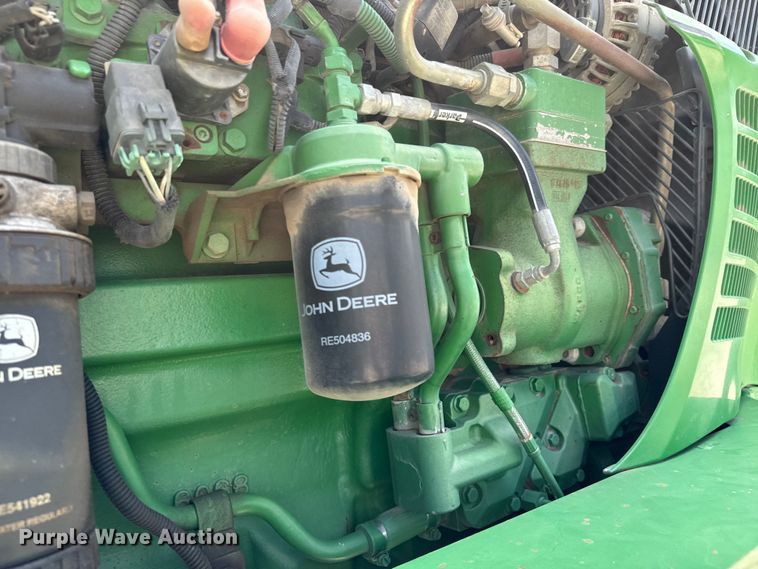 image for item DX0772 2009 John Deere 4830 sprayer