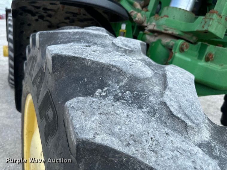 image for item DX0772 2009 John Deere 4830 sprayer