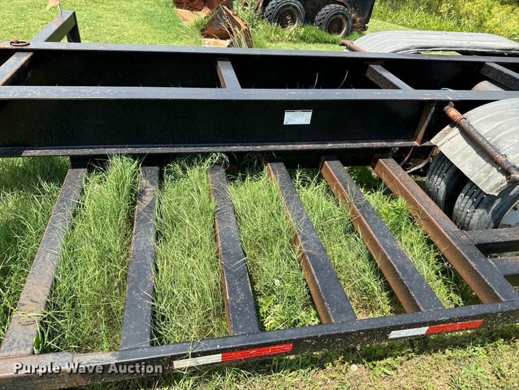 image for item DX0774 2006 Neville  sprayer trailer