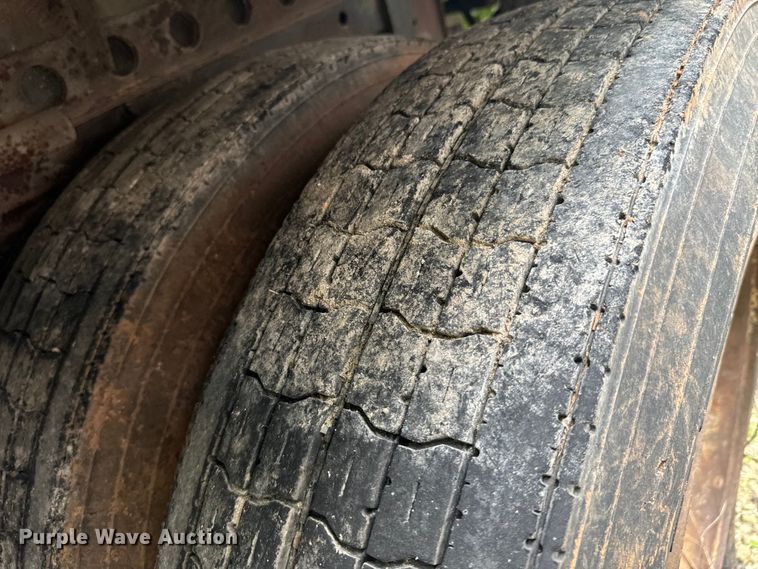 image for item DX0792 1986 Great Dane grain trailer