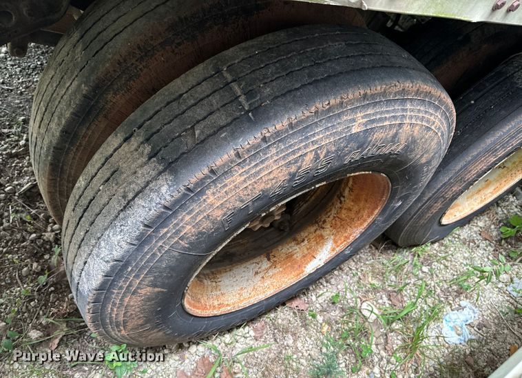 image for item DX0792 1986 Great Dane grain trailer