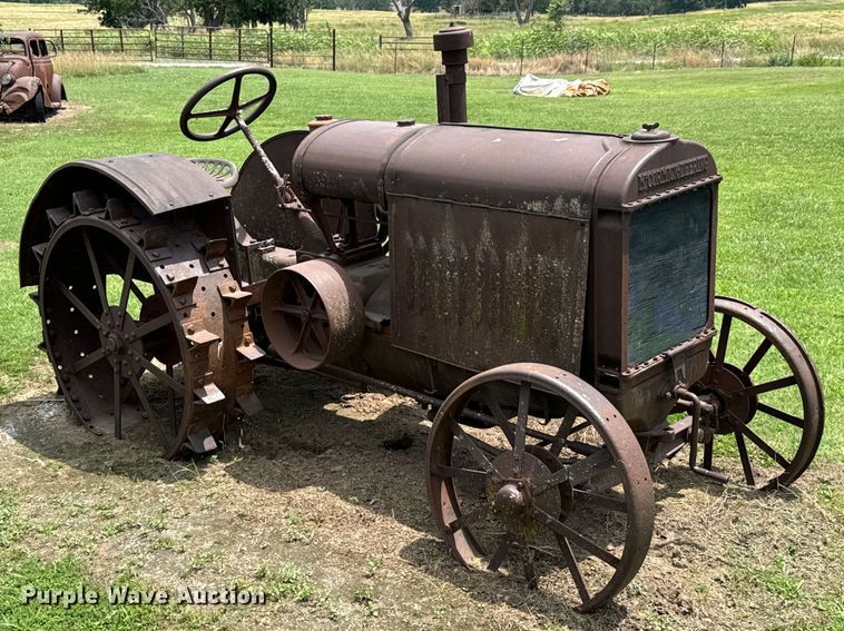 image for item DX0805 McCormick-Deering tractor