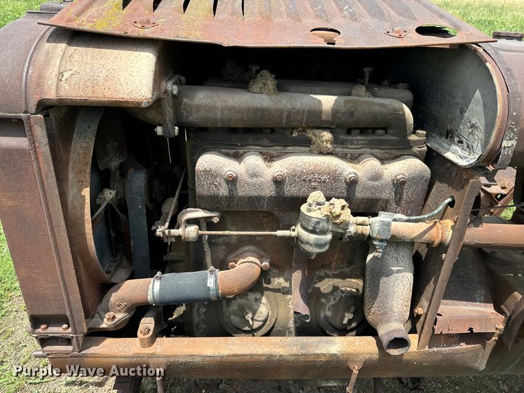 image for item DX0805 McCormick-Deering tractor