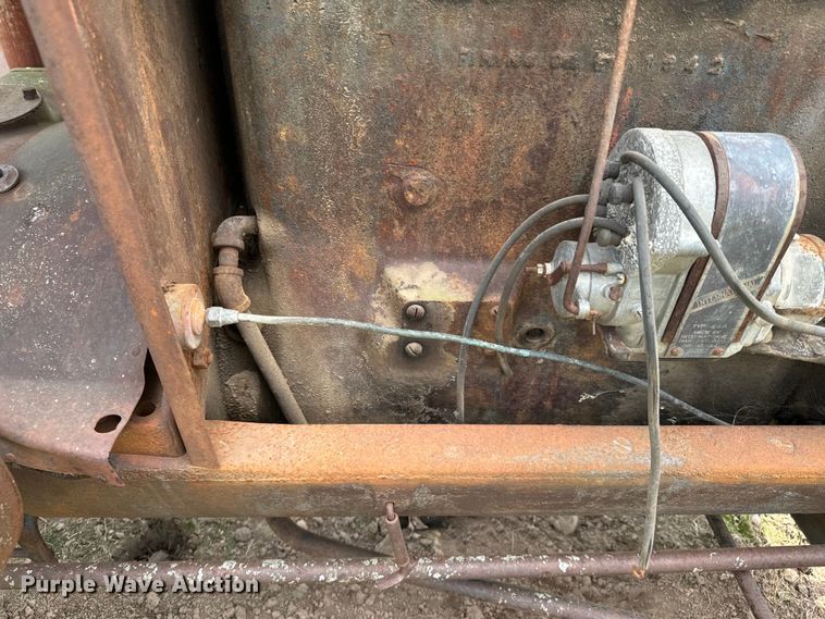 image for item DX0805 McCormick-Deering tractor