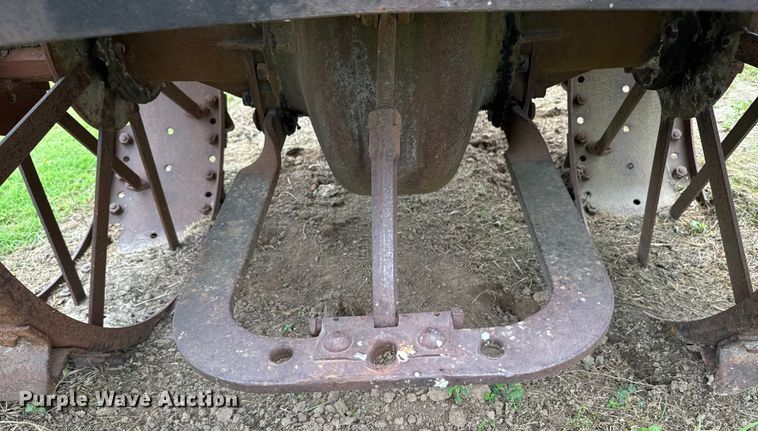 image for item DX0805 McCormick-Deering tractor