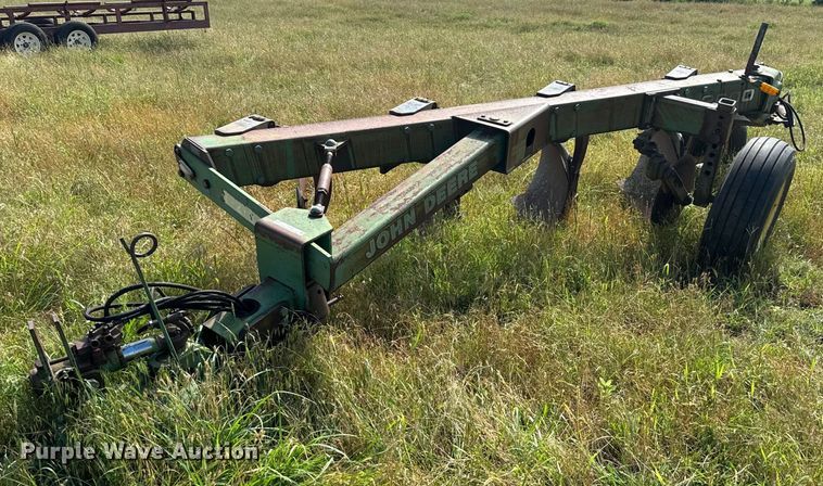 image for item EH3961 John Deere  2600 four bottom plow