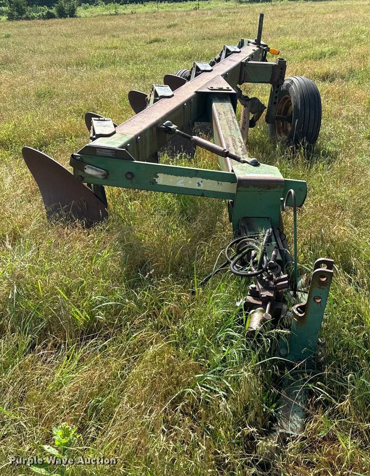 image for item EH3961 John Deere  2600 four bottom plow