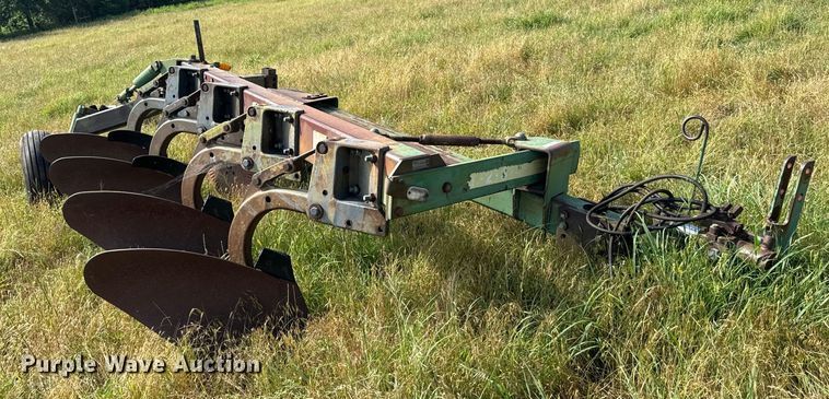image for item EH3961 John Deere  2600 four bottom plow