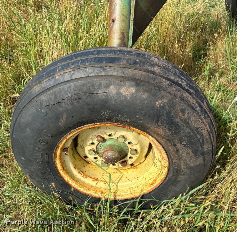 image for item EH3961 John Deere  2600 four bottom plow