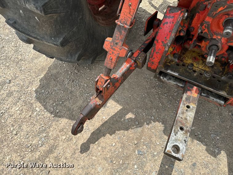 image for item EH4000 International 1086 tractor