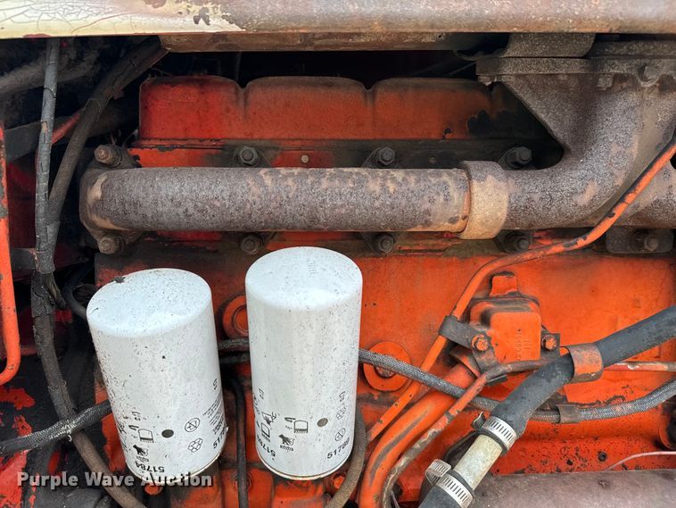 image for item EH4000 International 1086 tractor