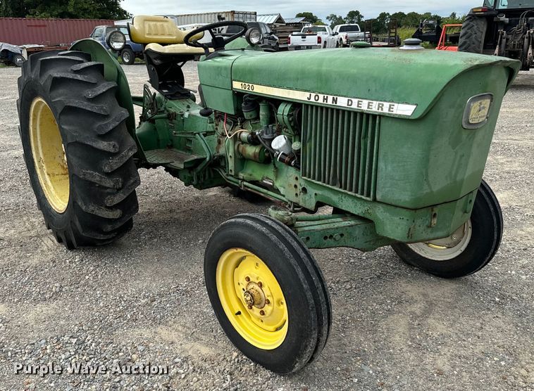 image for item EH4001 1966 John Deere 1020 tractor