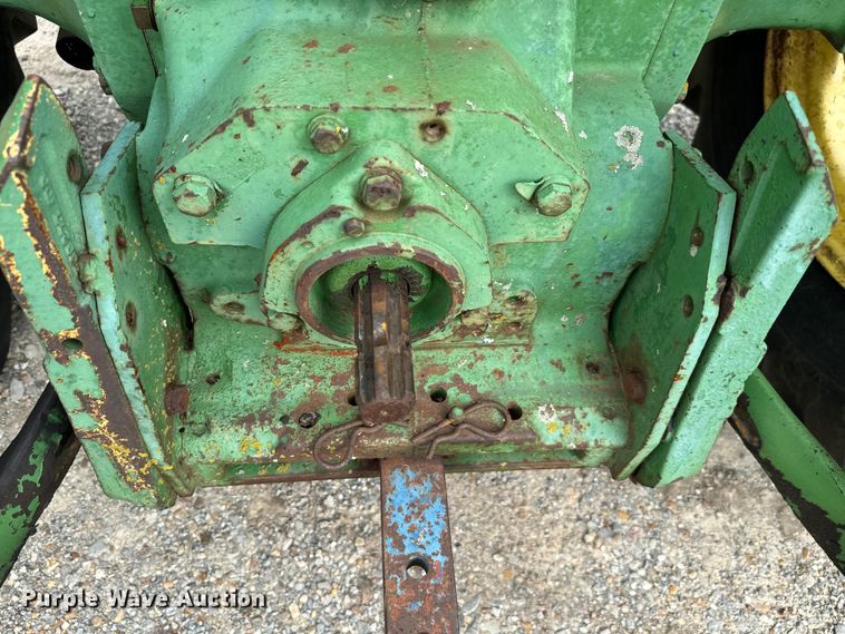 image for item EH4001 1966 John Deere 1020 tractor