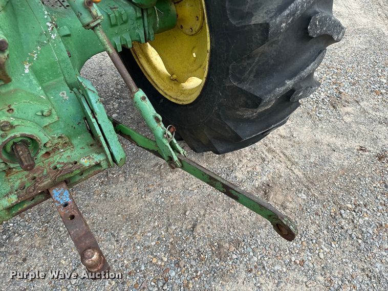 image for item EH4001 1966 John Deere 1020 tractor