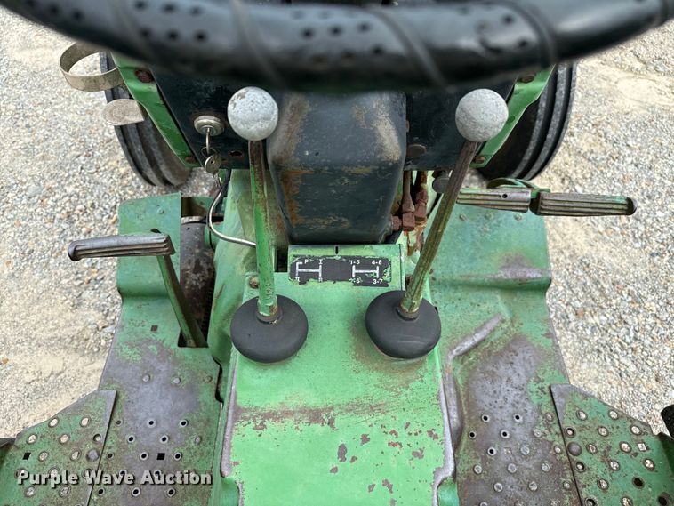 image for item EH4001 1966 John Deere 1020 tractor