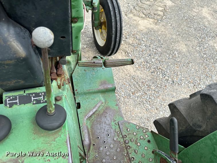 image for item EH4001 1966 John Deere 1020 tractor