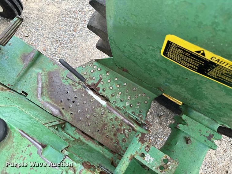 image for item EH4001 1966 John Deere 1020 tractor