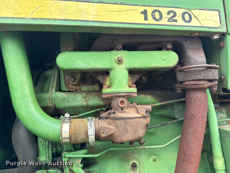 image for item EH4001 1966 John Deere 1020 tractor