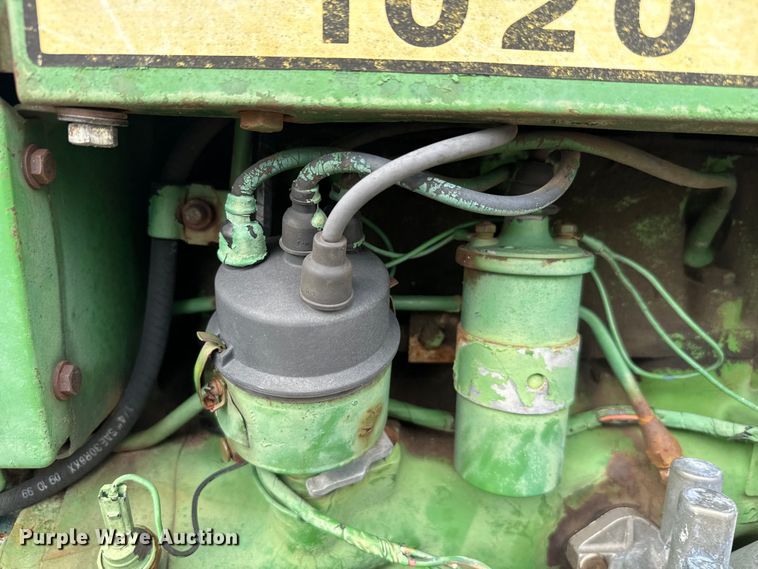 image for item EH4001 1966 John Deere 1020 tractor