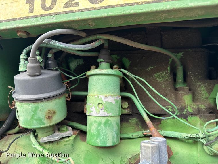 image for item EH4001 1966 John Deere 1020 tractor
