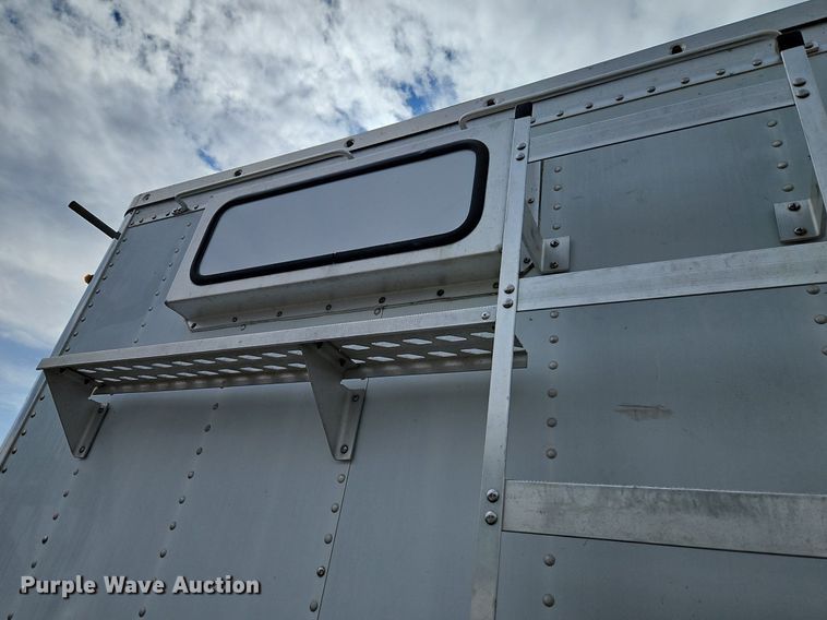 image for item EI3536 2011 Wilson DWH-551 grain trailer