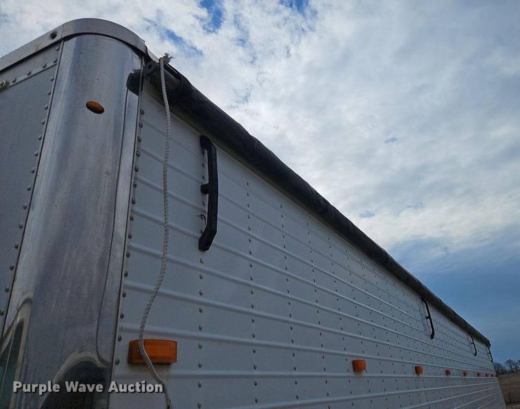 image for item EI3536 2011 Wilson DWH-551 grain trailer